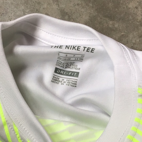 Nike Dri Fit - Picture 5 of 5